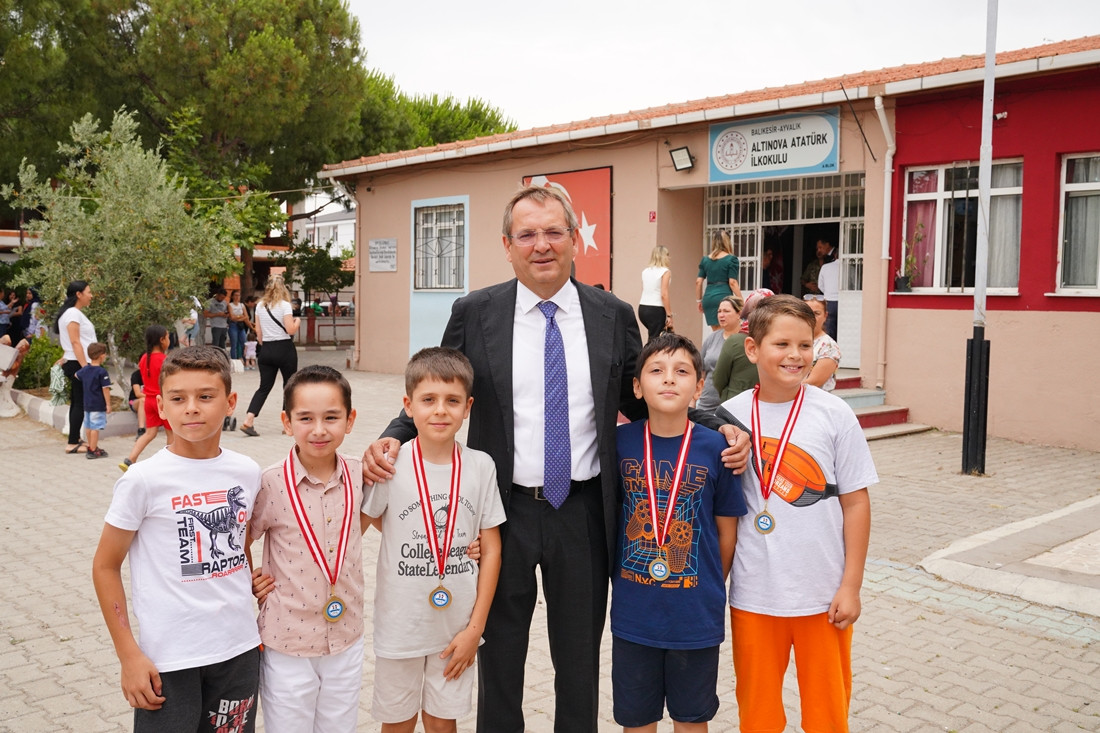  Ayvalık’ta, “Özgür Zihinler Atölye” çalışmaları başlıyor