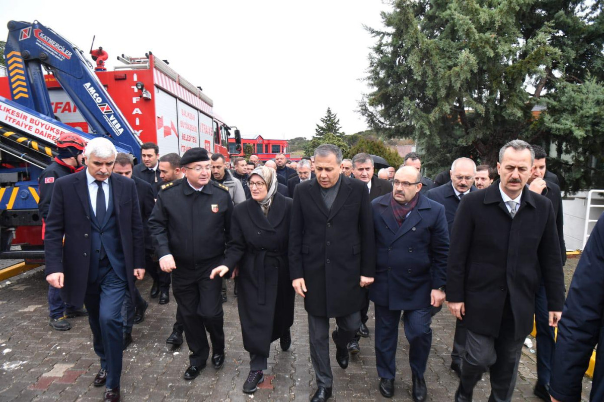 Balıkesir sahipsiz değil. VALİMİZ VAR