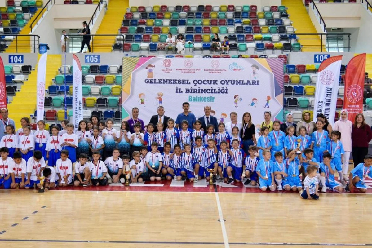 Balıkesir'de Geleneksel &Ccedil;ocuk Oyunları il finalleri heyecanı başladı