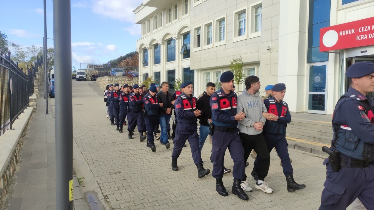 Bursa'da fuhuş çetesine darbe