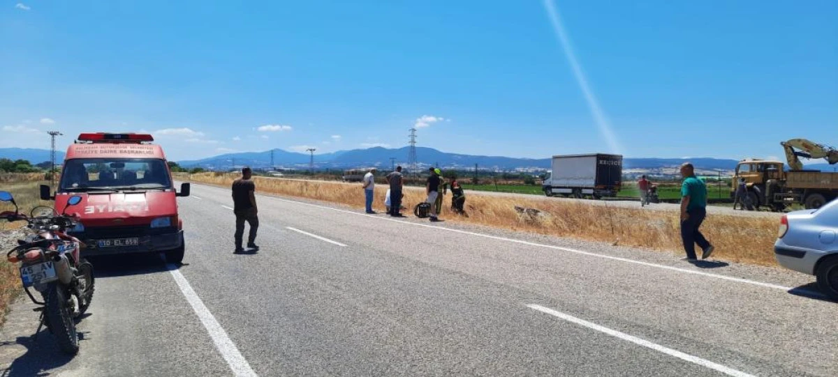 G&ouml;nen'de kontrolden &ccedil;ıkan otomobil ref&uuml;je devrildi