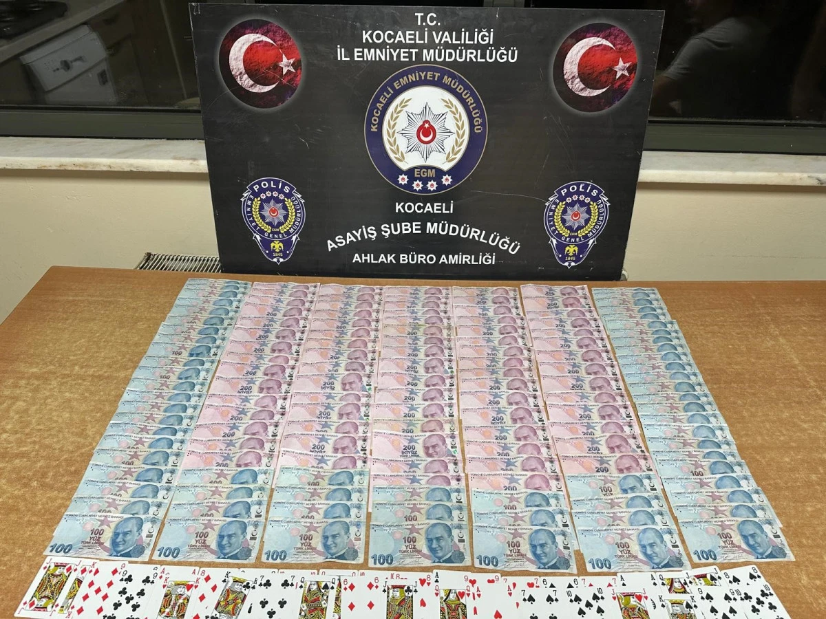 Kıraathaneye kumar baskını